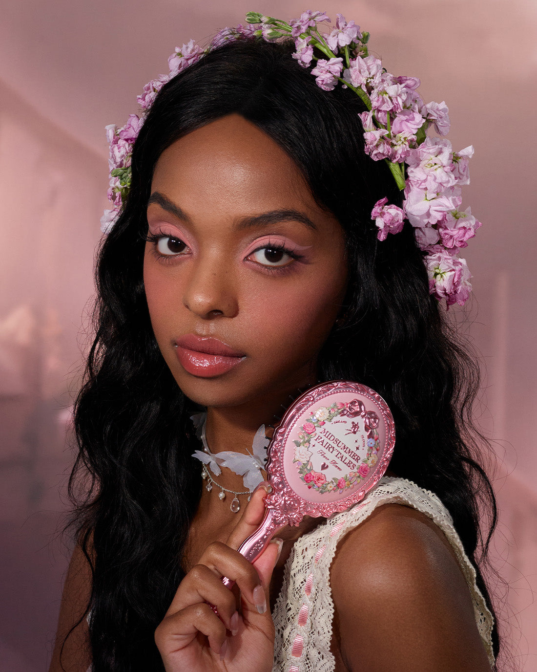 midsummer-fairytales-paddle-brush-flower-knows